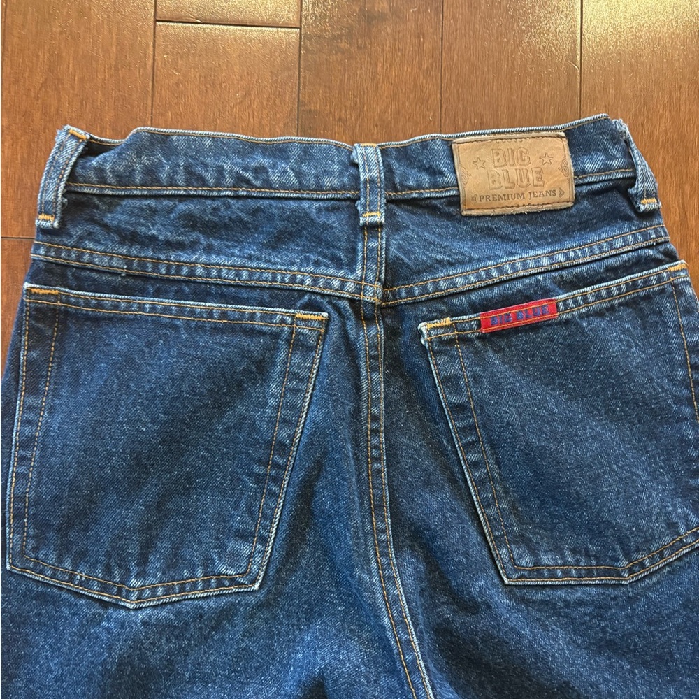 Women's Straight Leg Blue Jeans - Picture 3 of 4